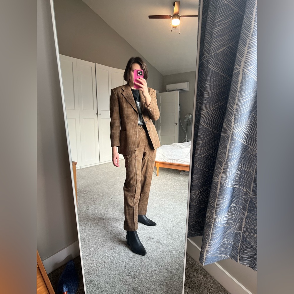 Ralph Lauren Purple Label Suit pant size 2, jacket size 4